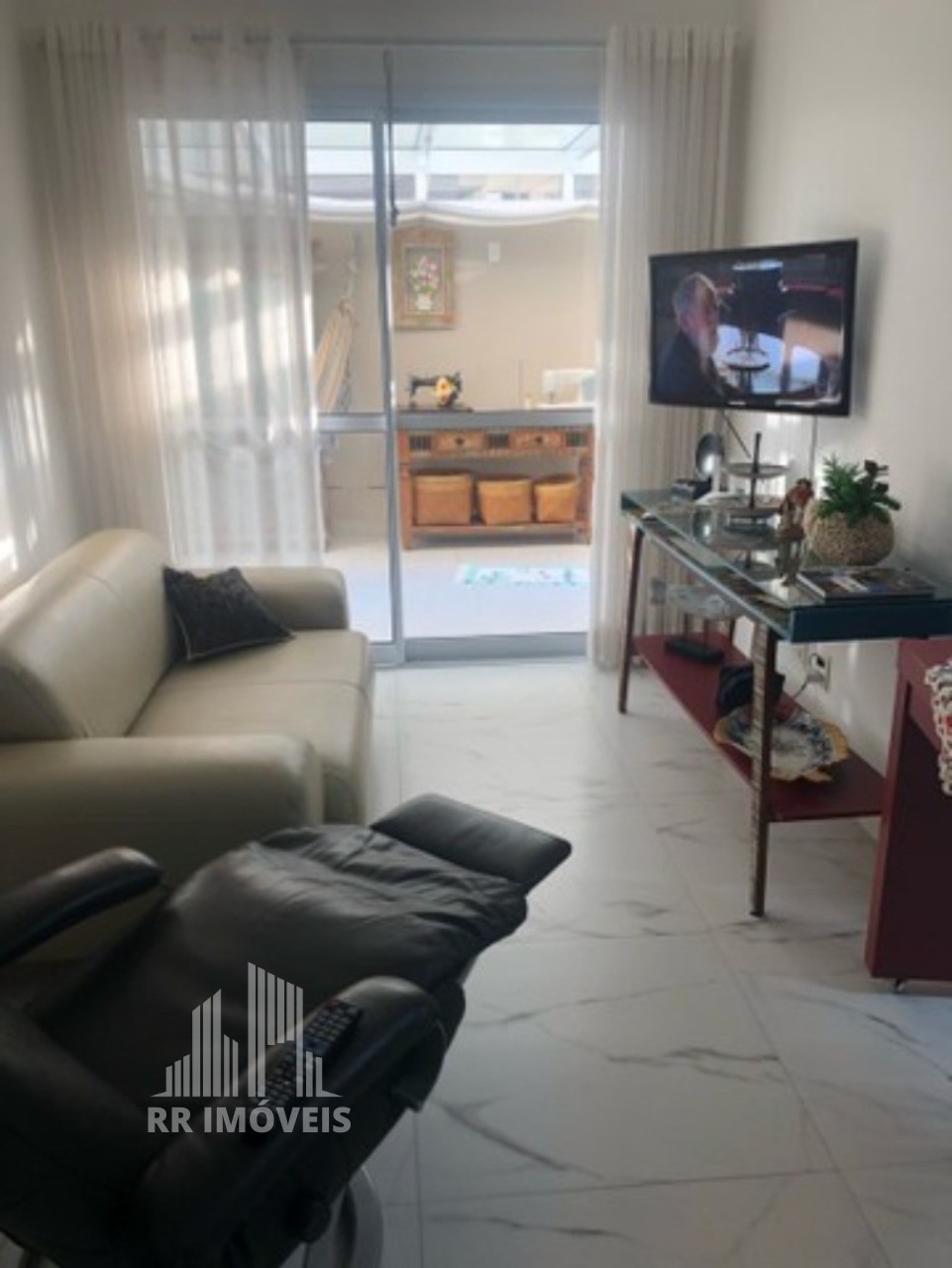 Apartamento à venda com 2 quartos, 80m² - Foto 4