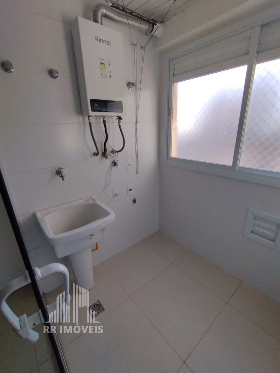 Apartamento à venda com 2 quartos, 64m² - Foto 5