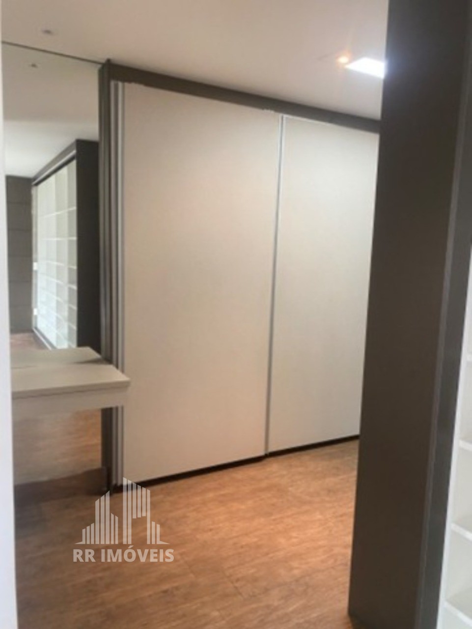 Apartamento à venda com 3 quartos, 201m² - Foto 16