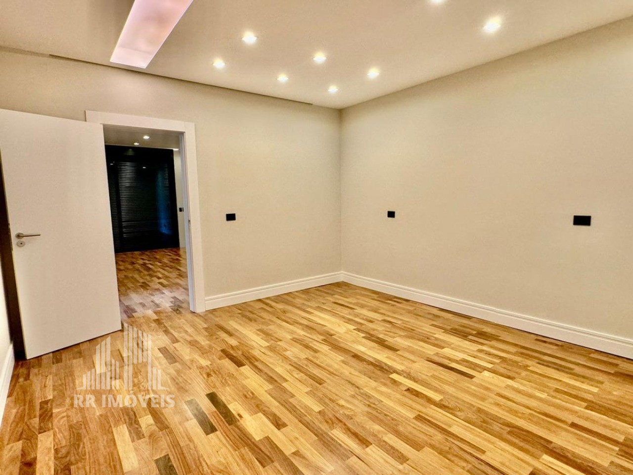 Casa à venda com 4 quartos, 490m² - Foto 10