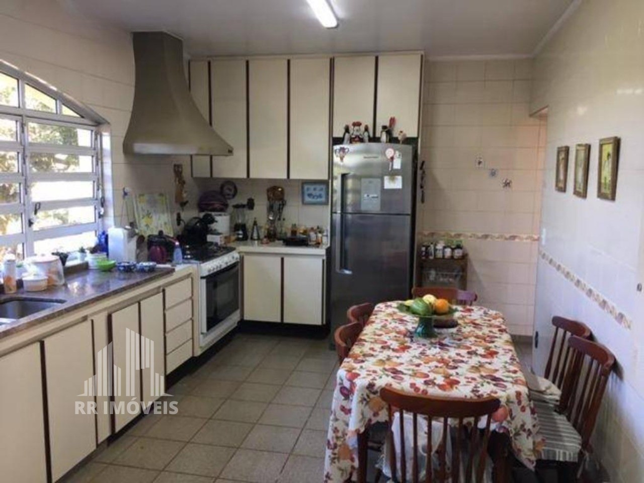 Chácara à venda com 4 quartos, 750m² - Foto 5