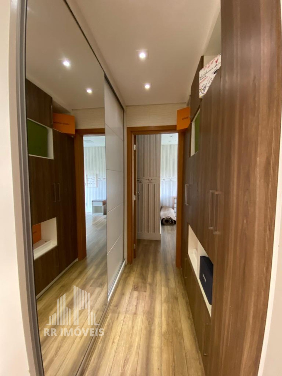 Apartamento à venda com 3 quartos, 172m² - Foto 11