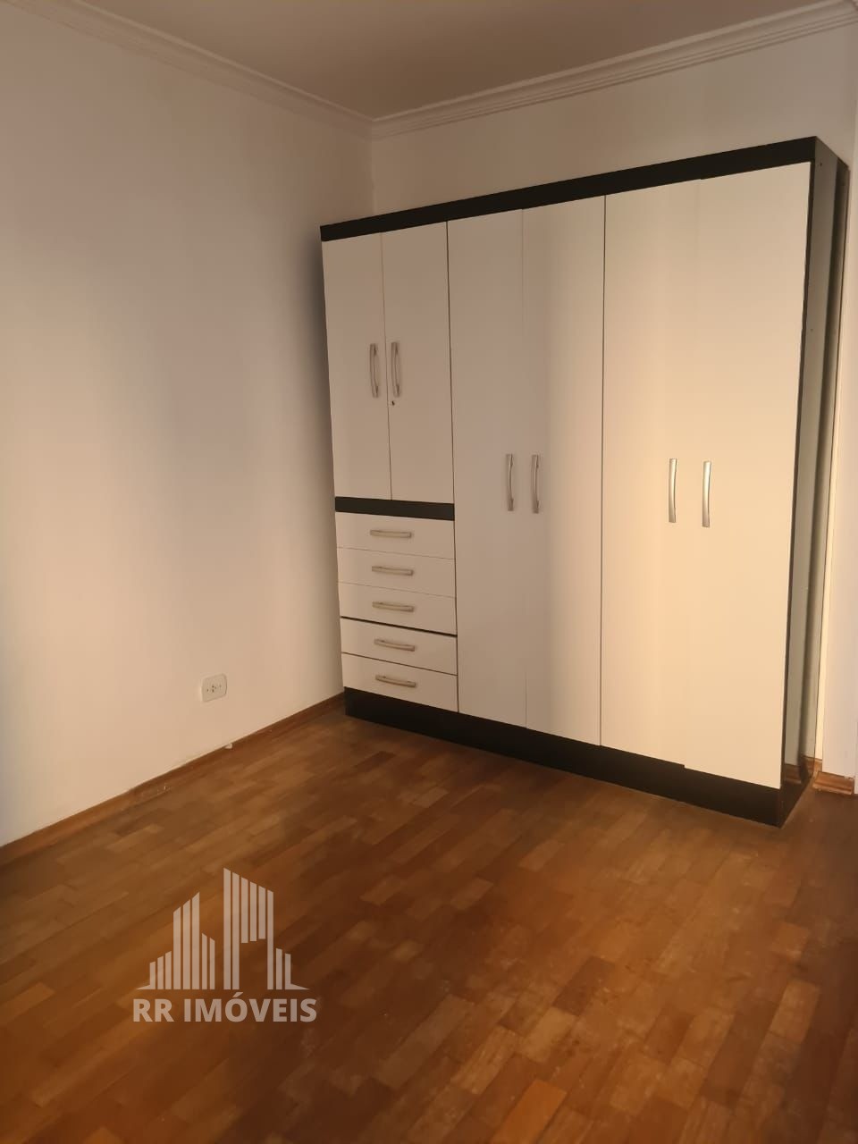 Apartamento à venda com 3 quartos, 95m² - Foto 11