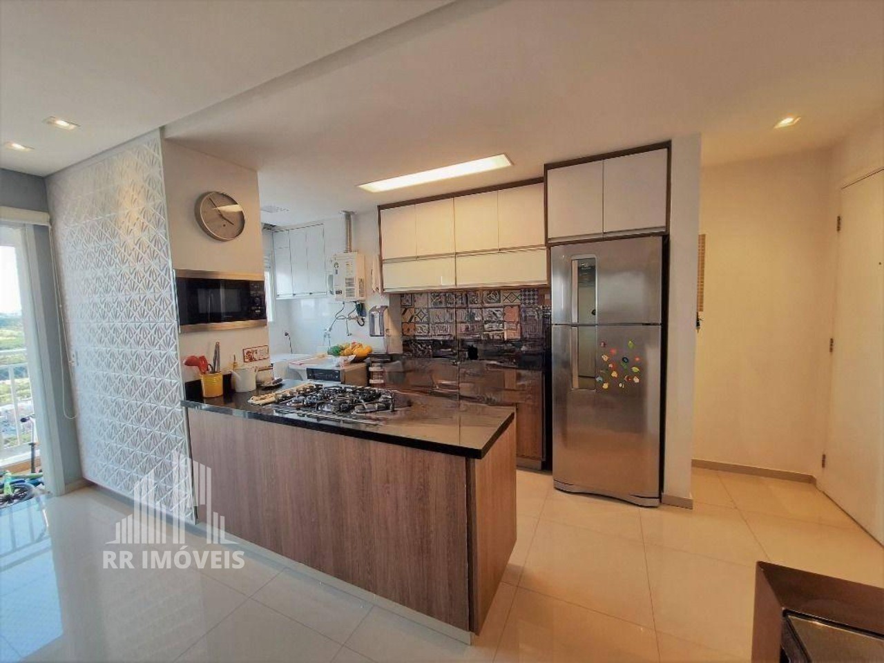 Apartamento à venda com 2 quartos, 68m² - Foto 4