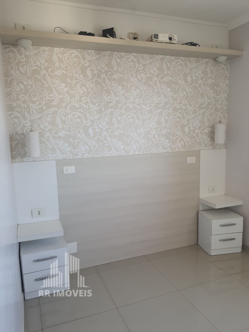 Apartamento à venda com 2 quartos, 68m² - Foto 13