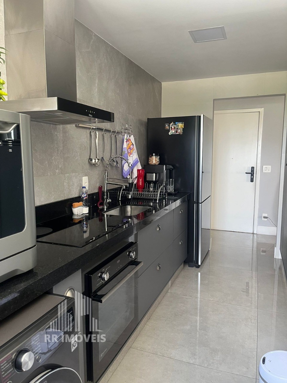 Apartamento à venda com 2 quartos, 75m² - Foto 20