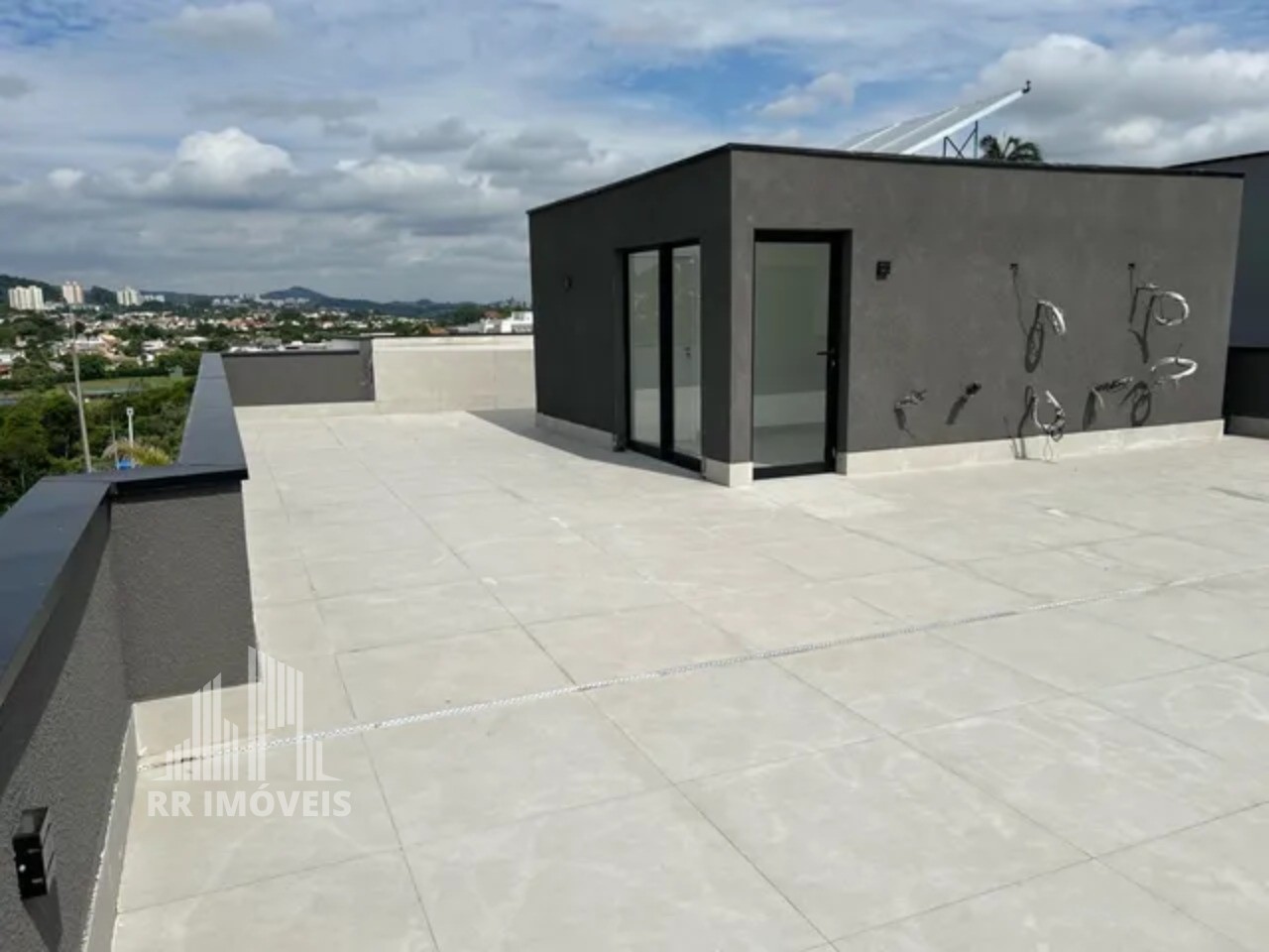 Casa à venda com 4 quartos, 350m² - Foto 13