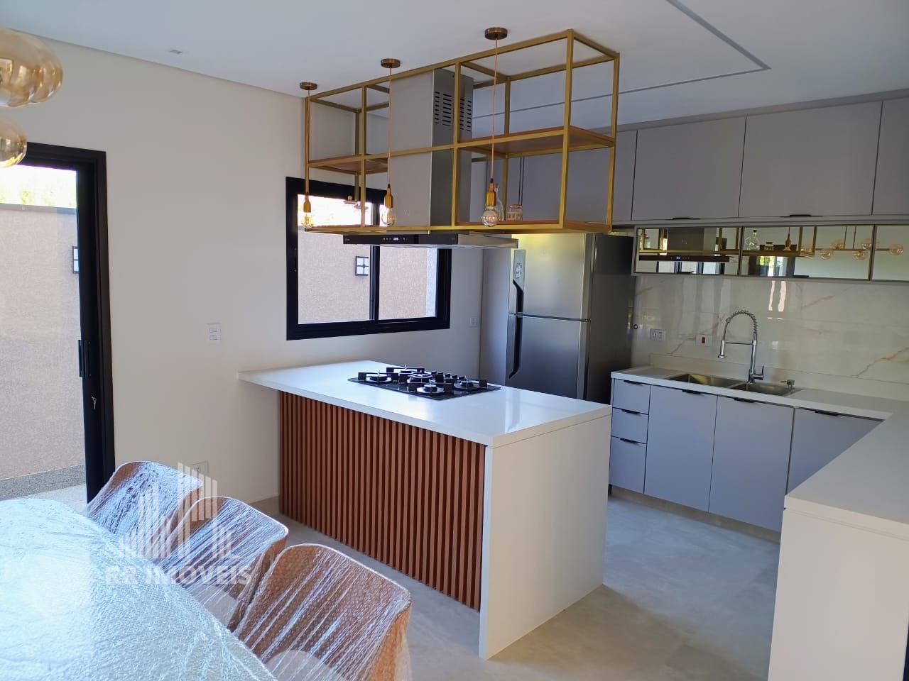 Casa à venda com 3 quartos, 287m² - Foto 6