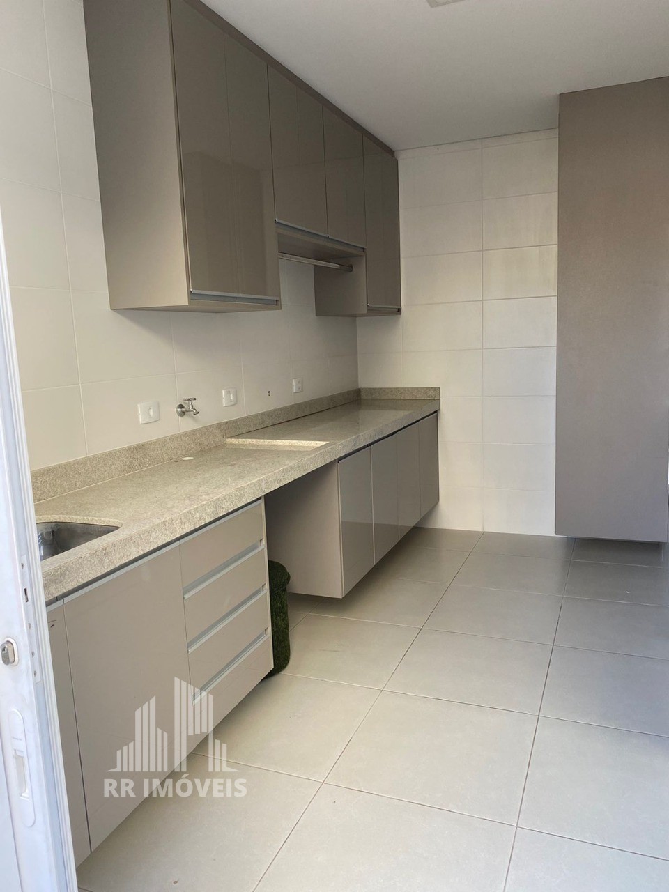 Casa à venda com 4 quartos, 380m² - Foto 28