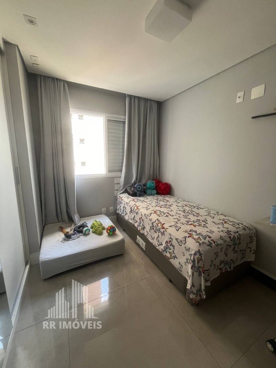 Apartamento à venda com 2 quartos, 75m² - Foto 31