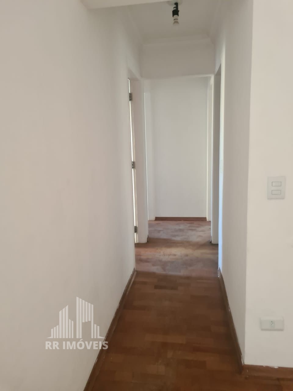 Apartamento à venda com 3 quartos, 95m² - Foto 9