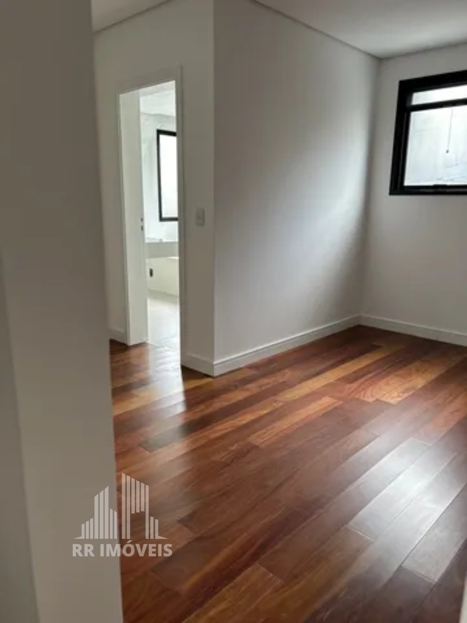 Casa à venda com 4 quartos, 350m² - Foto 14