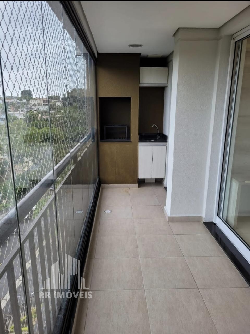 Apartamento à venda com 3 quartos, 85m² - Foto 3