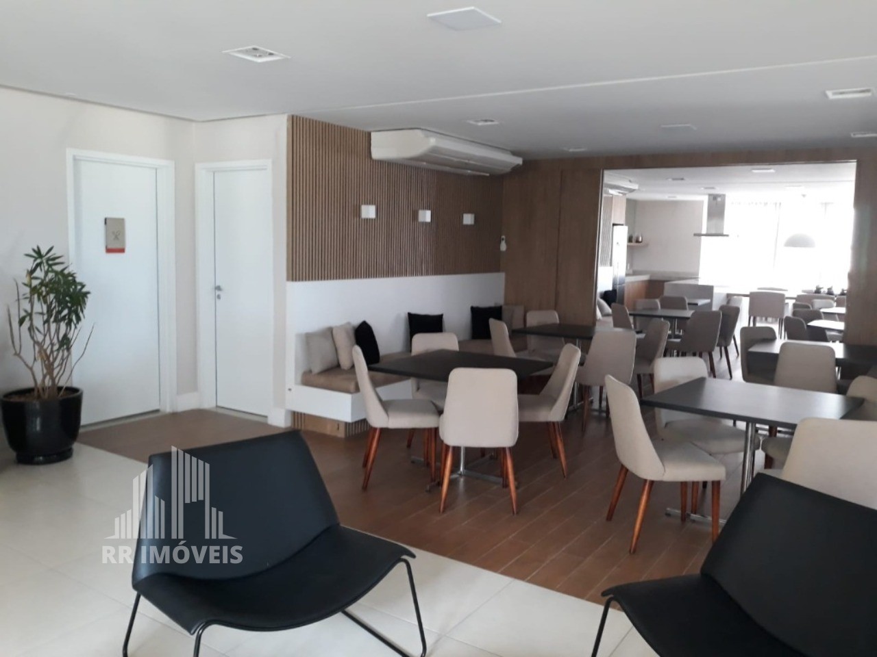 Apartamento à venda com 2 quartos, 80m² - Foto 17