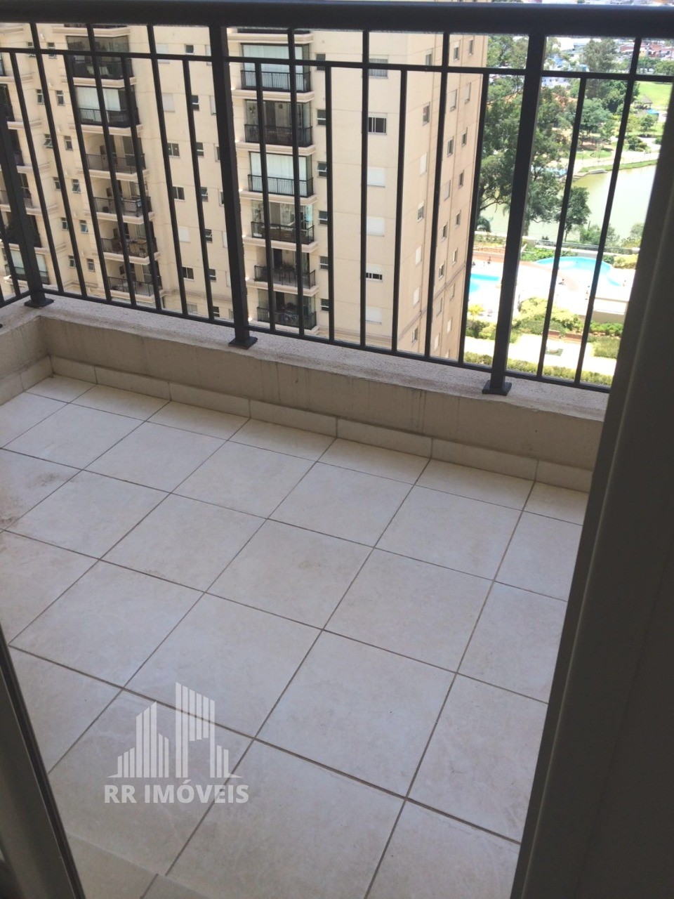 Apartamento para alugar com 2 quartos, 68m² - Foto 2