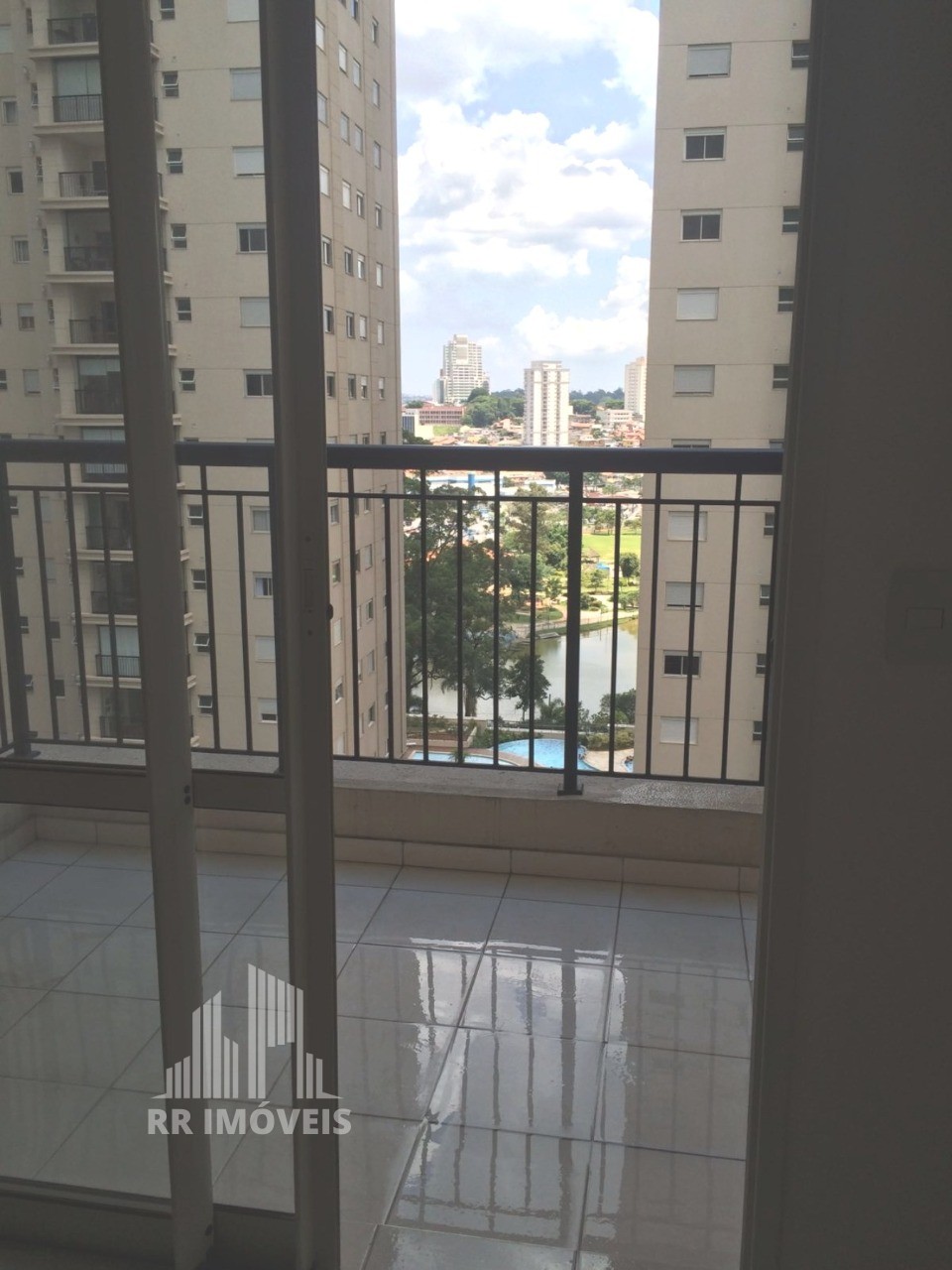 Apartamento para alugar com 2 quartos, 68m² - Foto 3