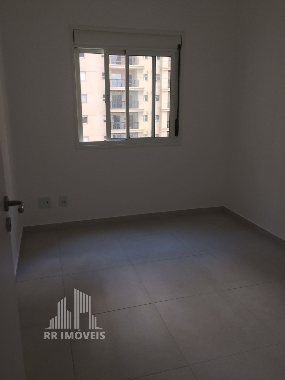 Apartamento para alugar com 2 quartos, 68m² - Foto 8