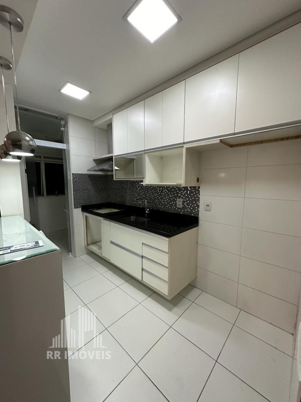 Apartamento à venda com 2 quartos, 68m² - Foto 6