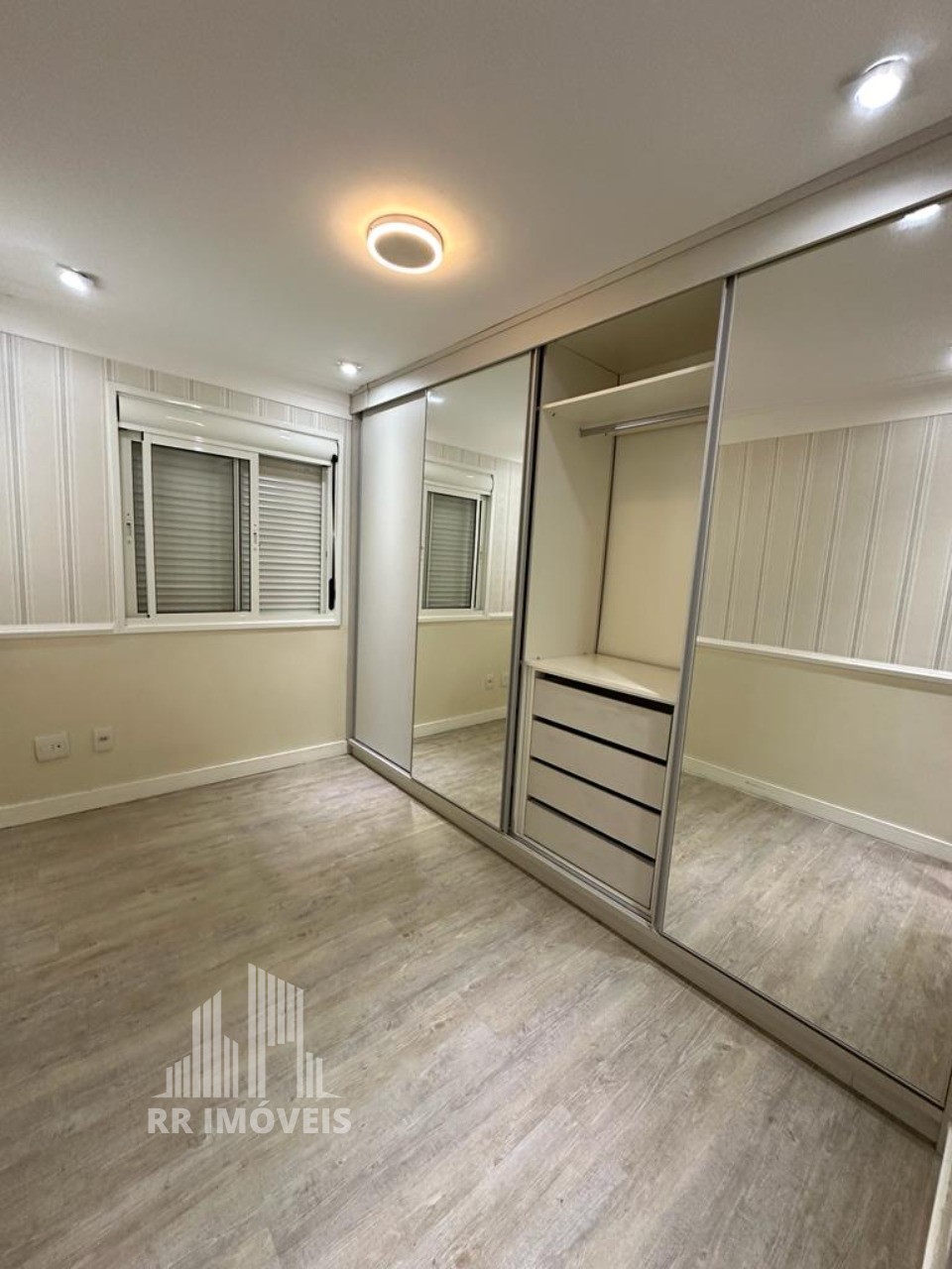 Apartamento à venda com 2 quartos, 68m² - Foto 12