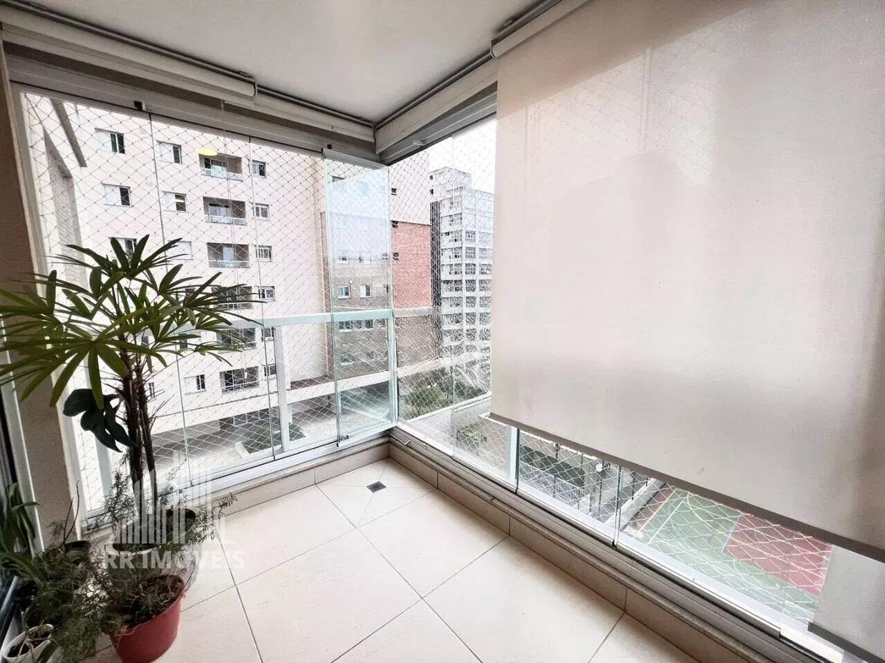 Apartamento à venda com 2 quartos, 80m² - Foto 3