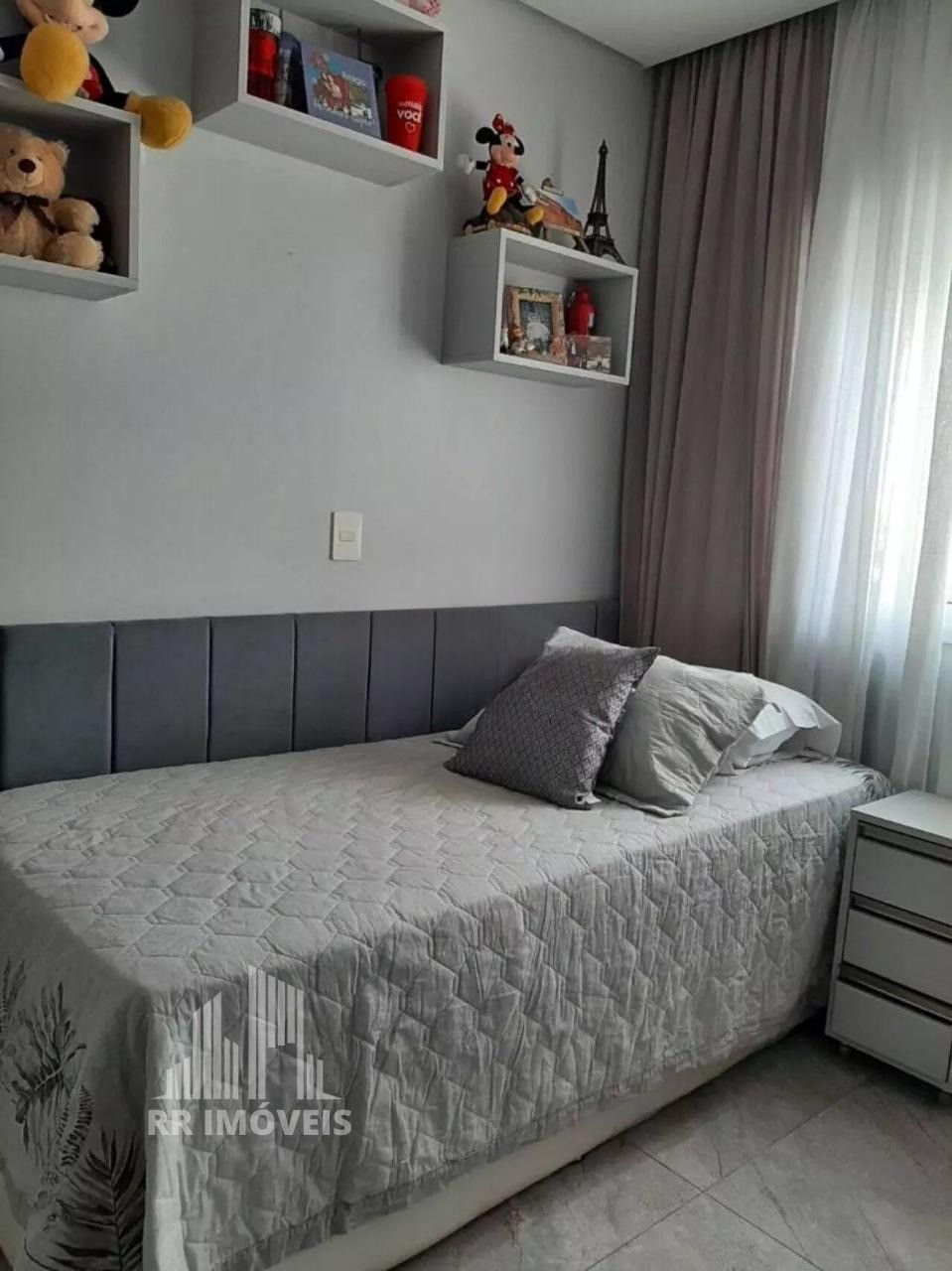 Apartamento à venda com 2 quartos, 80m² - Foto 17