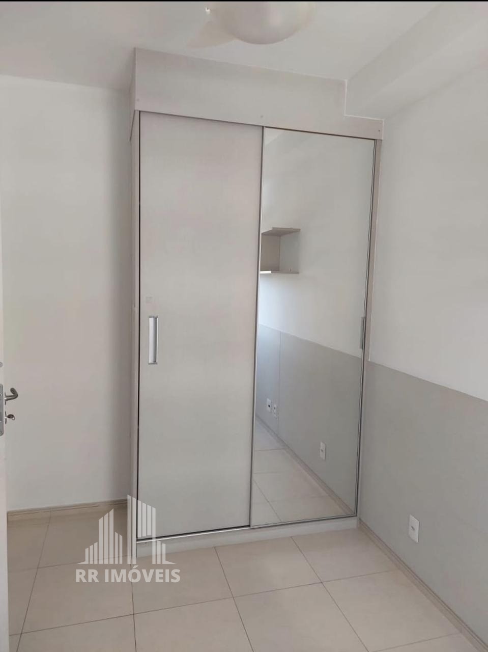 Apartamento à venda com 3 quartos, 85m² - Foto 19