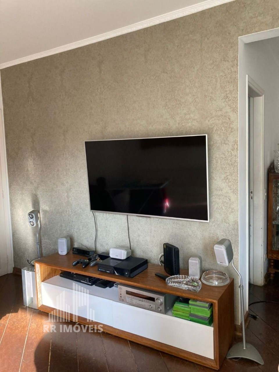 Apartamento à venda com 3 quartos, 110m² - Foto 3