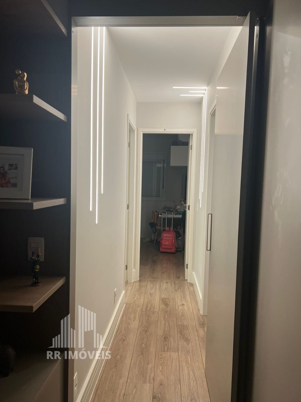 Apartamento à venda com 3 quartos, 144m² - Foto 10