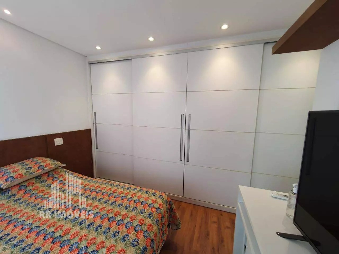 Apartamento à venda com 2 quartos, 100m² - Foto 12