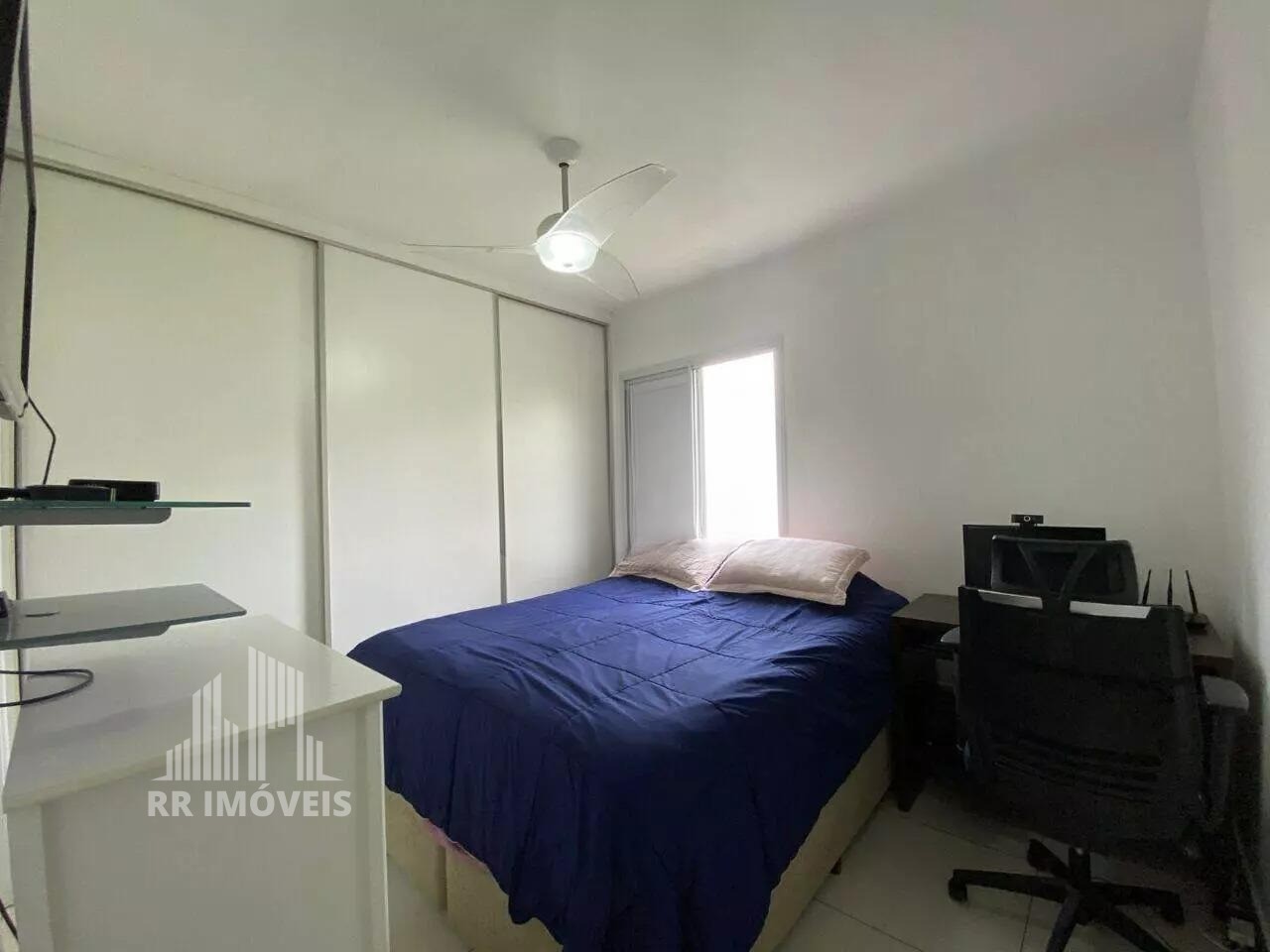 Apartamento à venda com 3 quartos, 94m² - Foto 13