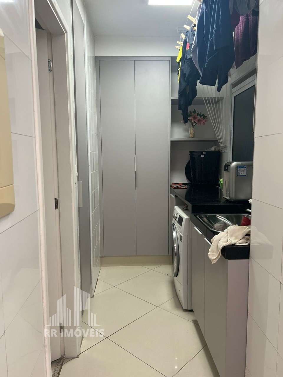 Apartamento à venda com 3 quartos, 144m² - Foto 9