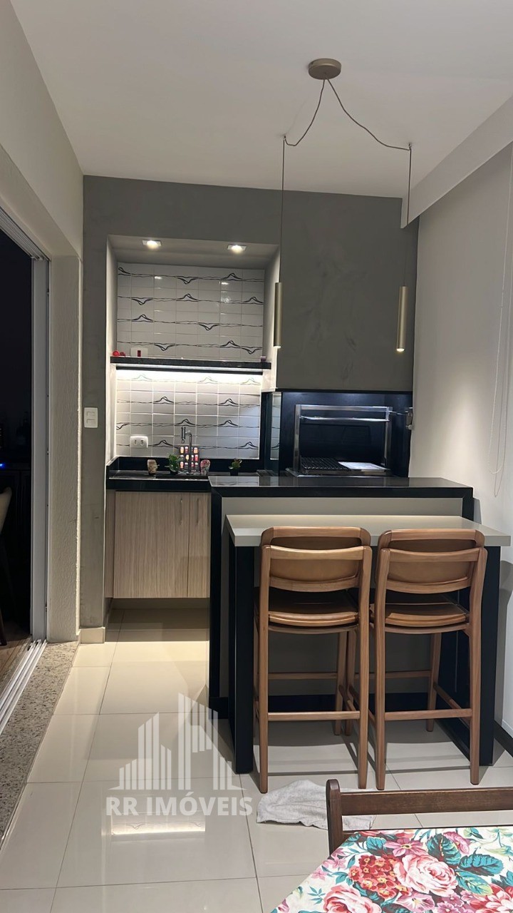 Apartamento à venda com 3 quartos, 144m² - Foto 3