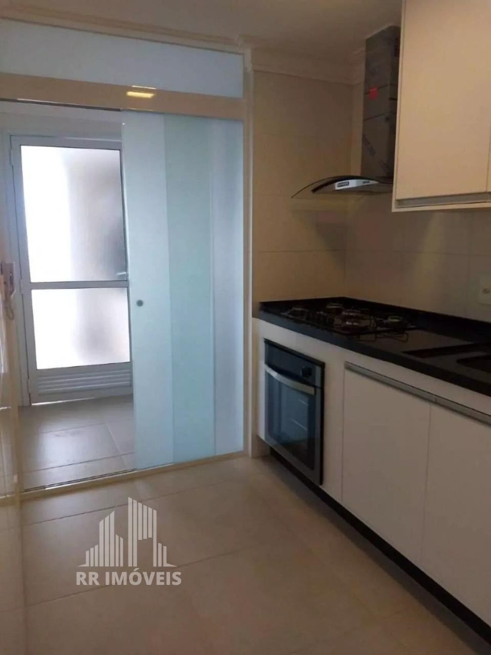 Apartamento à venda com 2 quartos, 80m² - Foto 5