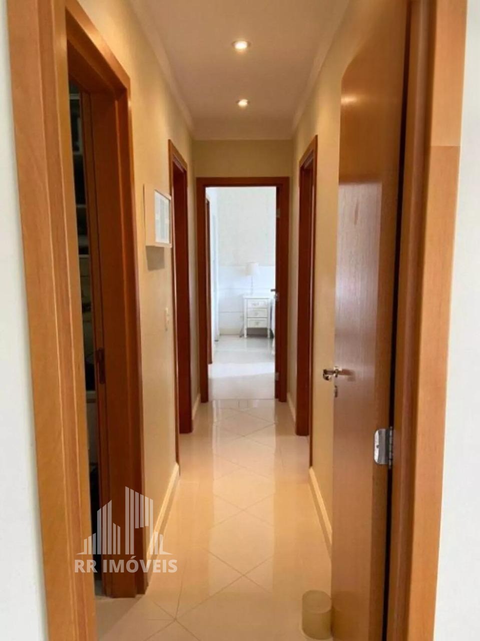 Apartamento à venda com 3 quartos, 101m² - Foto 11