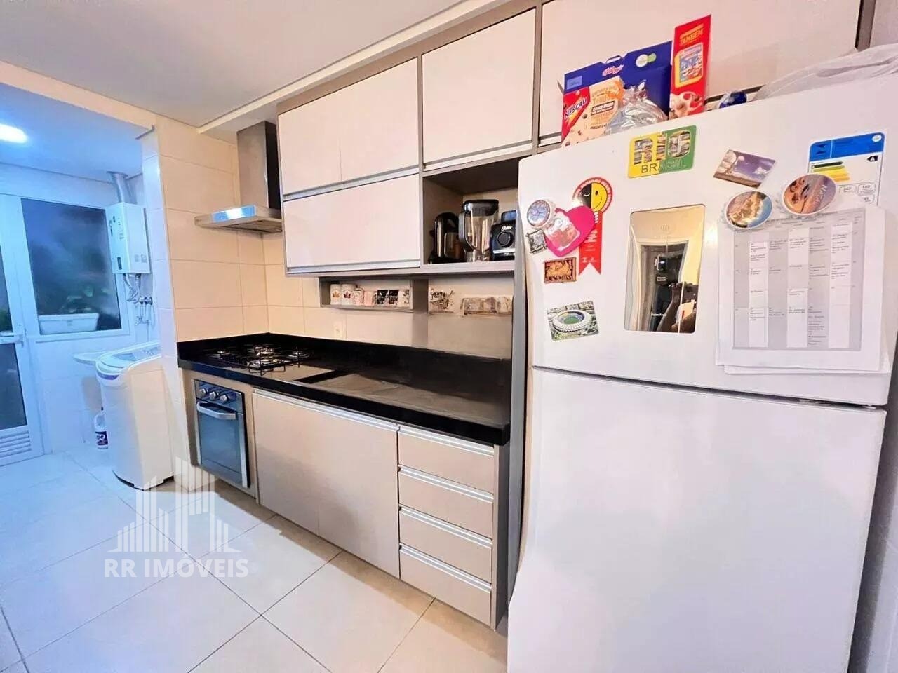 Apartamento à venda com 2 quartos, 80m² - Foto 5