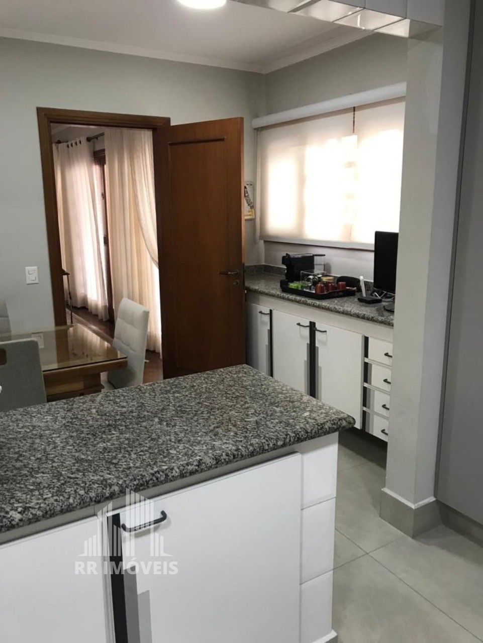 Casa à venda com 4 quartos, 310m² - Foto 12