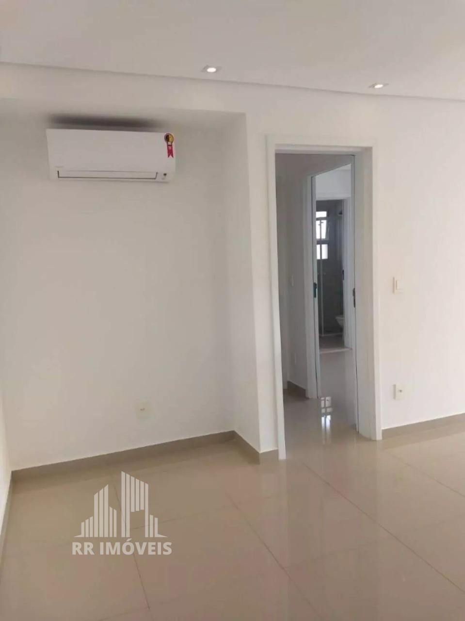 Apartamento à venda com 2 quartos, 80m² - Foto 9