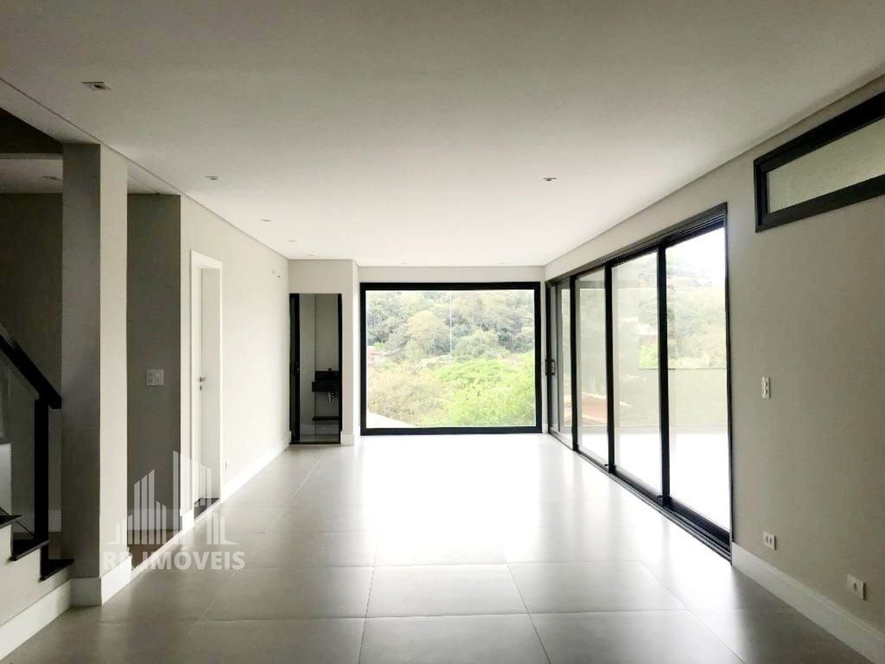 Casa à venda com 4 quartos, 510m² - Foto 2