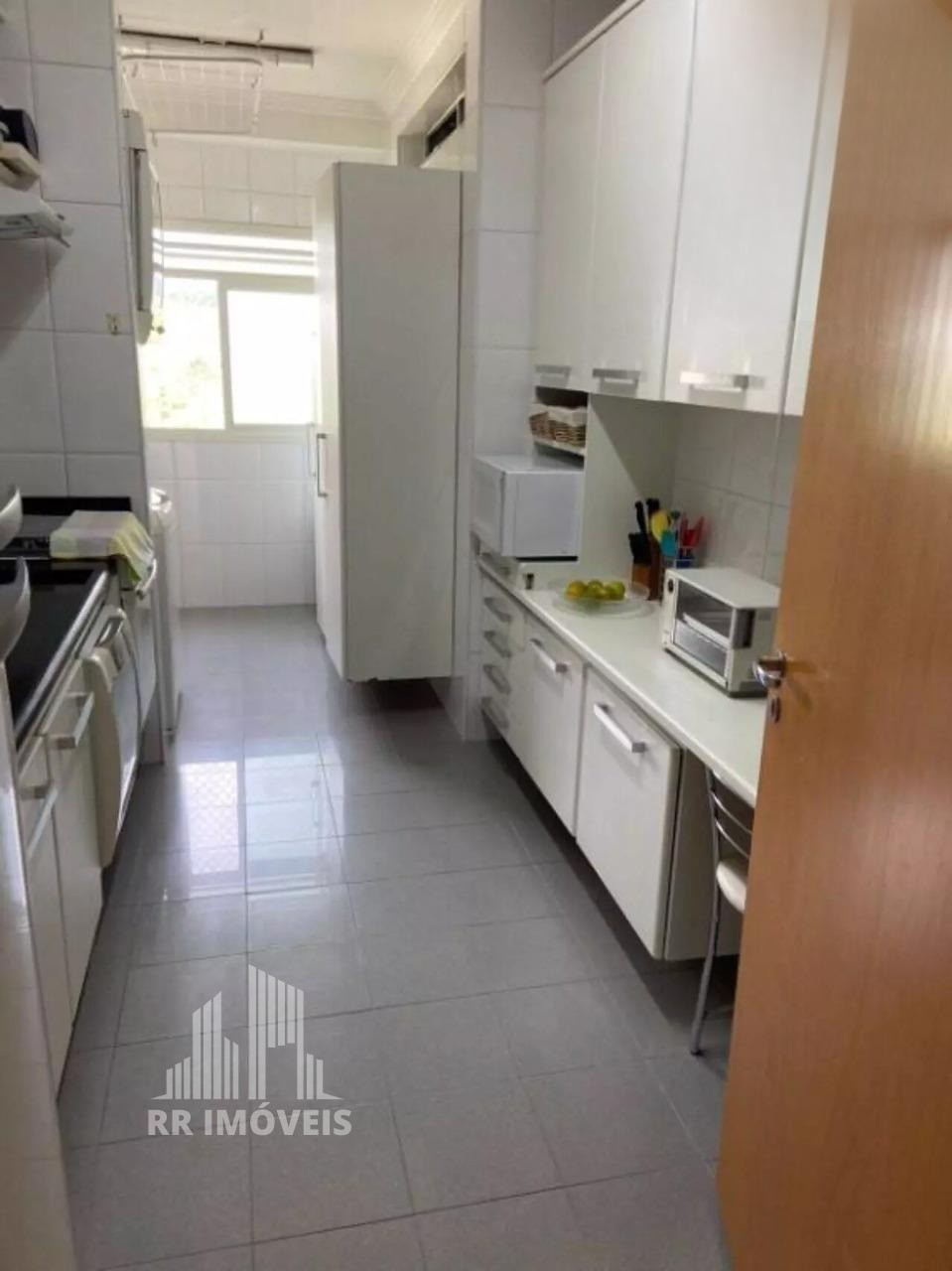 Apartamento à venda com 3 quartos, 101m² - Foto 7