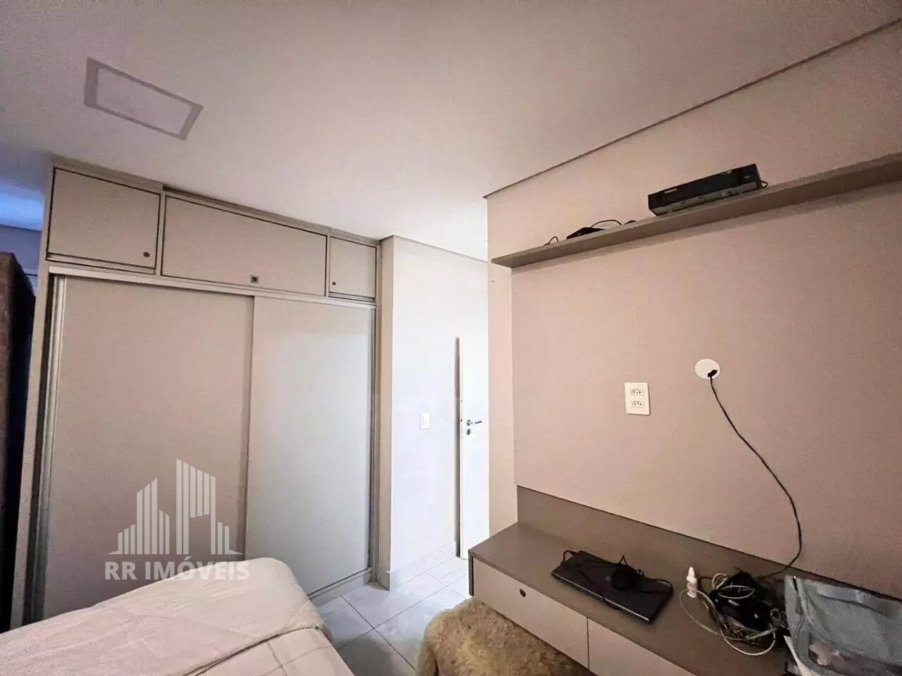 Apartamento à venda com 2 quartos, 80m² - Foto 8