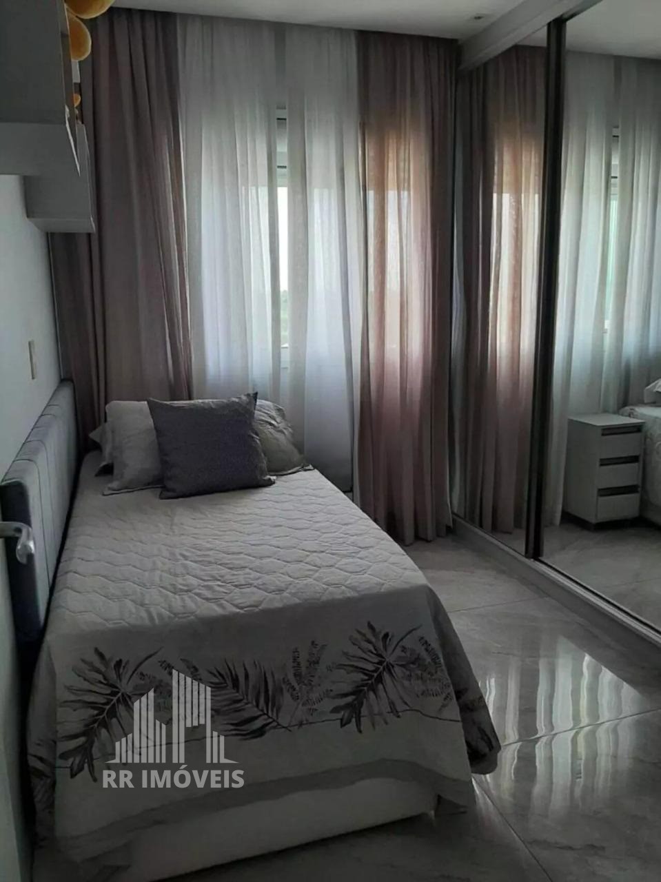 Apartamento à venda com 2 quartos, 80m² - Foto 18