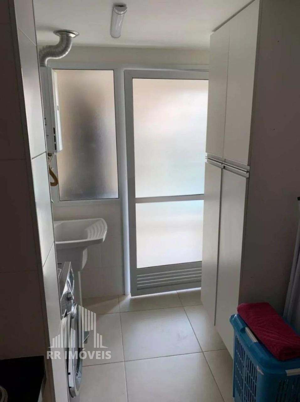 Apartamento à venda com 3 quartos, 105m² - Foto 3