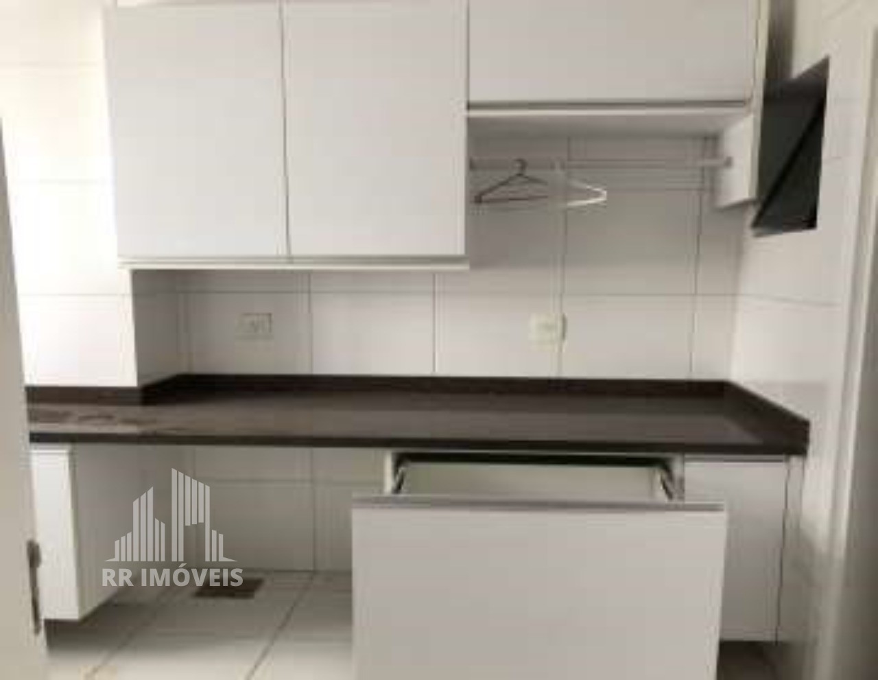 Apartamento para alugar com 3 quartos, 177m² - Foto 4