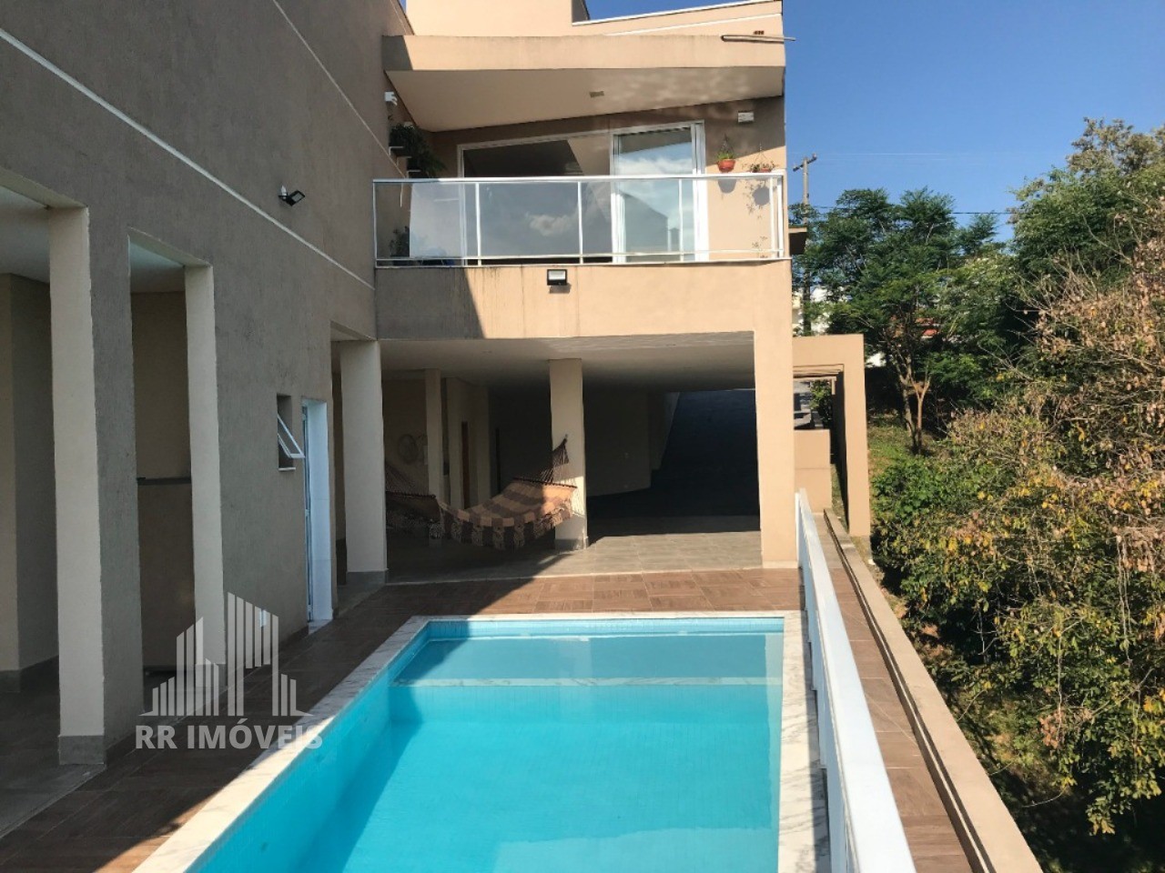 Casa à venda com 4 quartos, 465m² - Foto 1