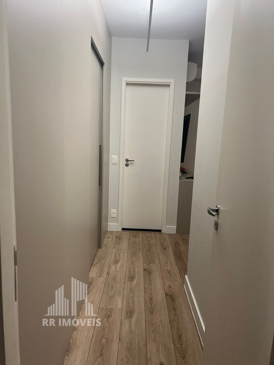 Apartamento à venda com 3 quartos, 144m² - Foto 11