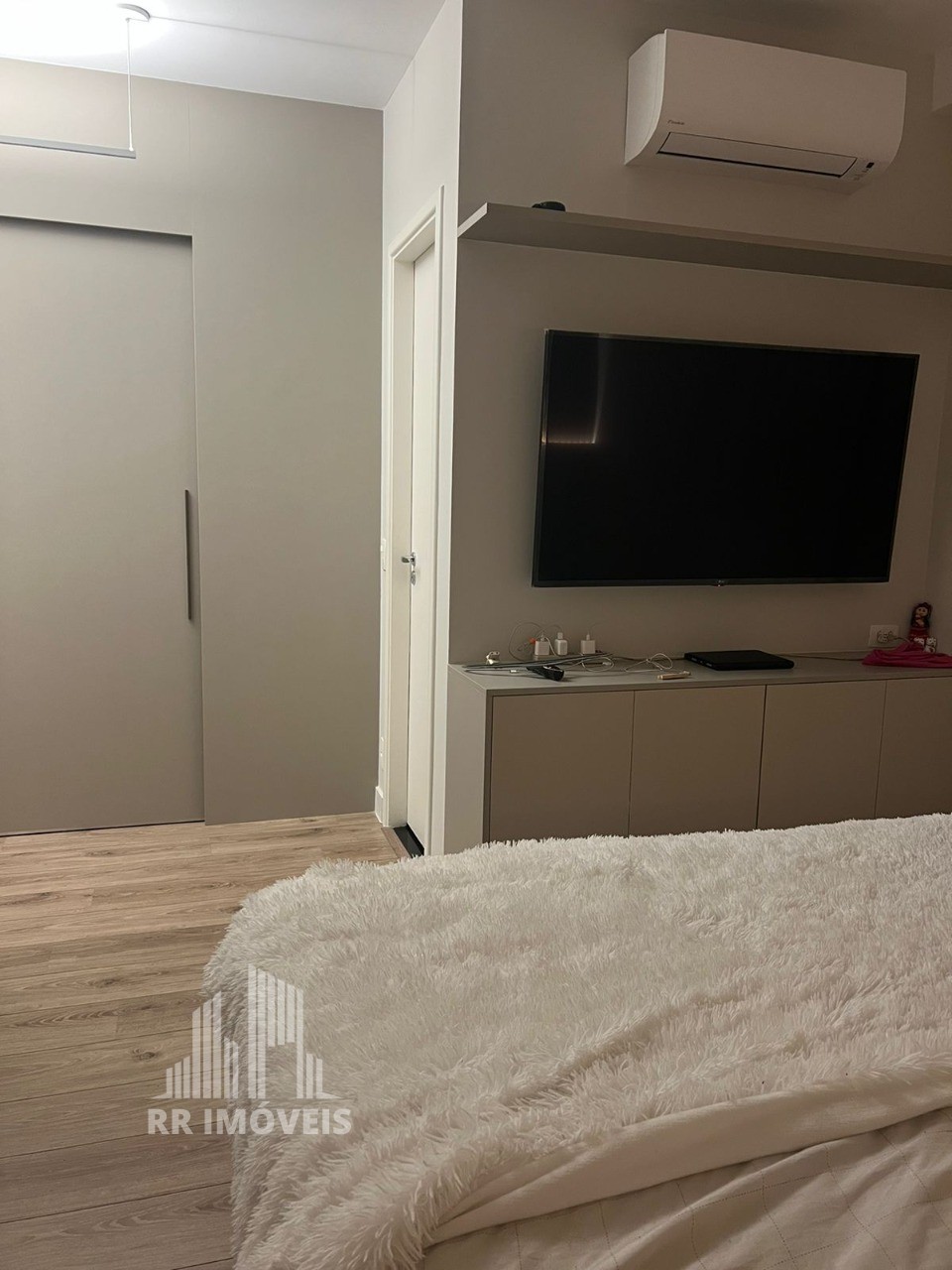 Apartamento à venda com 3 quartos, 144m² - Foto 13