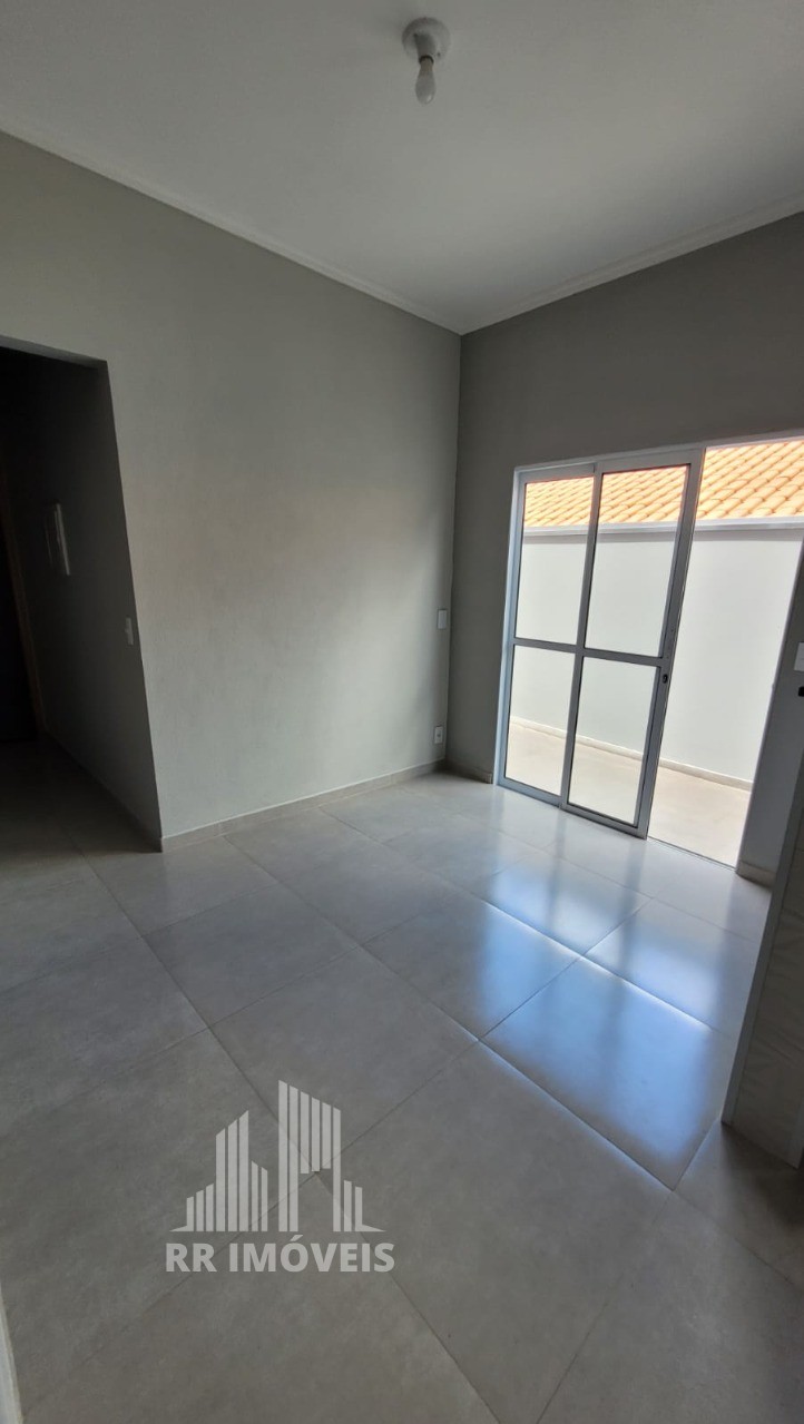 Casa à venda com 3 quartos, 150m² - Foto 4