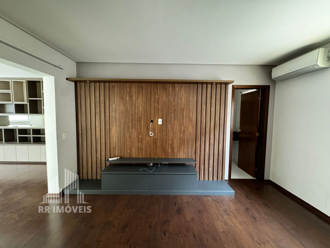 Casa para alugar com 5 quartos, 420m² - Foto 7