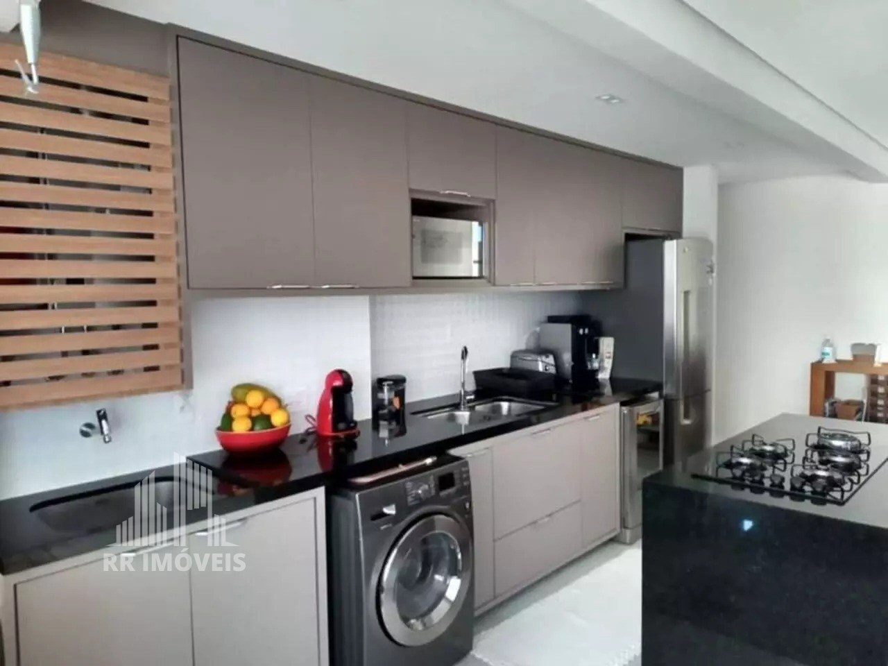 Apartamento à venda com 2 quartos, 81m² - Foto 3