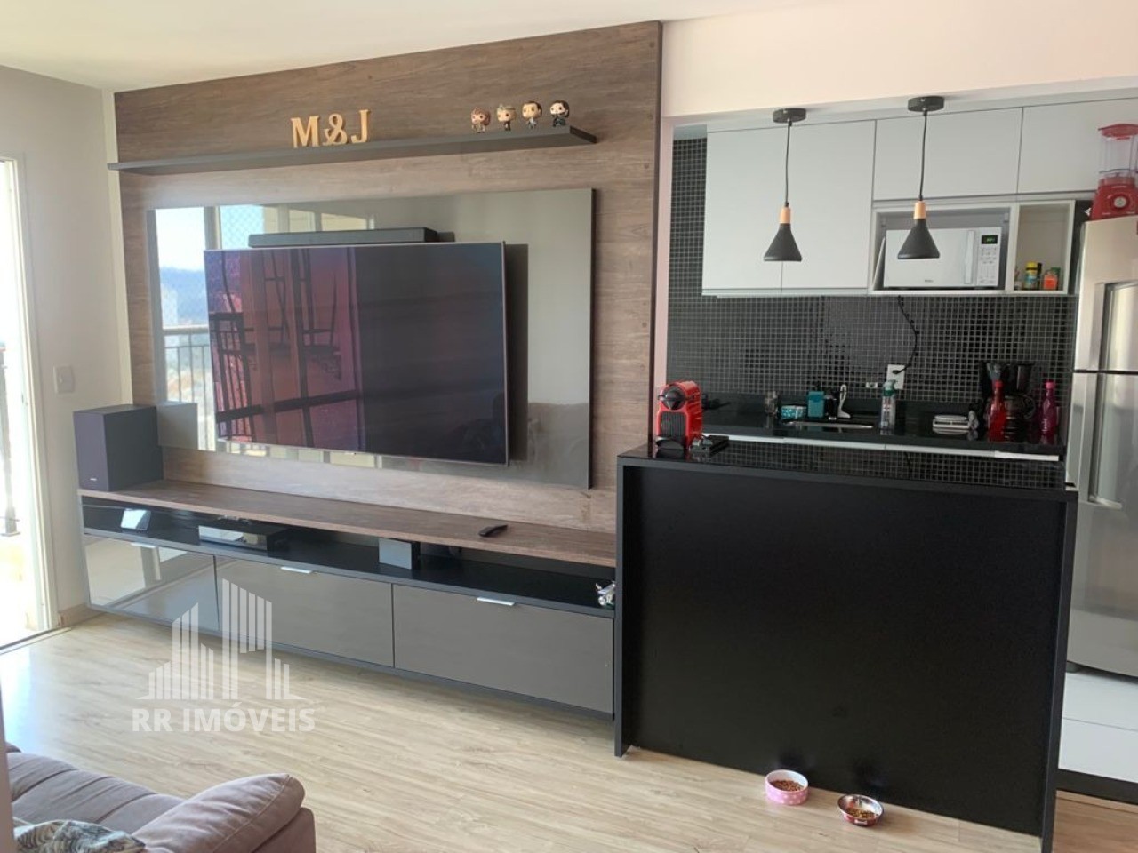 Apartamento à venda com 2 quartos, 68m² - Foto 1